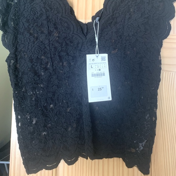 BRAND NEW Zara lace top - Picture 1 of 2